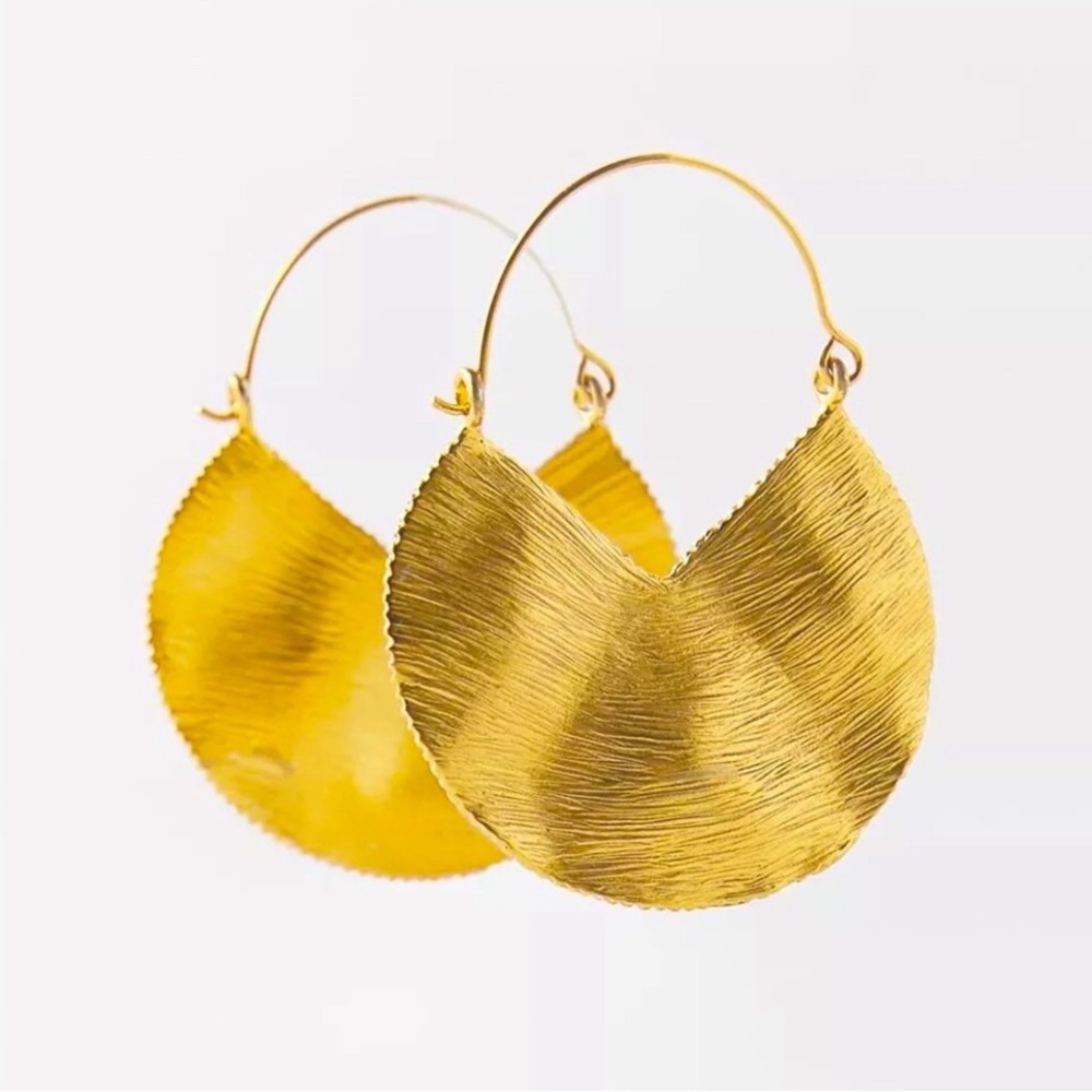 ✨3for$38  New Zara Textured Semicircle Hoop Earrings - Picture 9 of 16